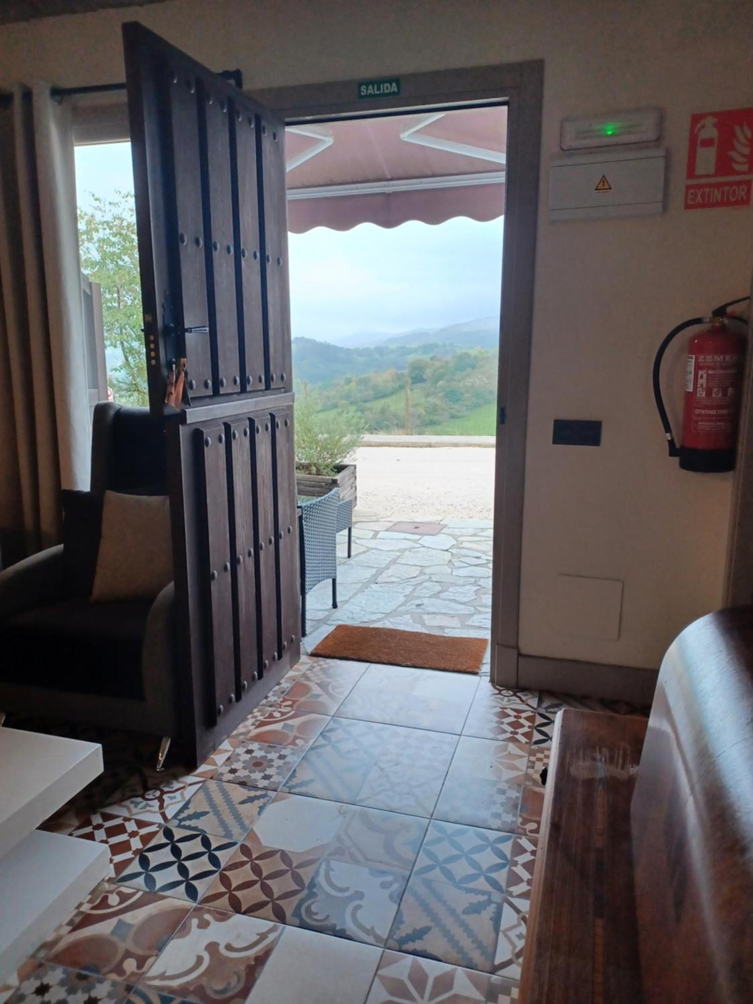 Apartamentos El Llanin Onís Pokój zdjęcie